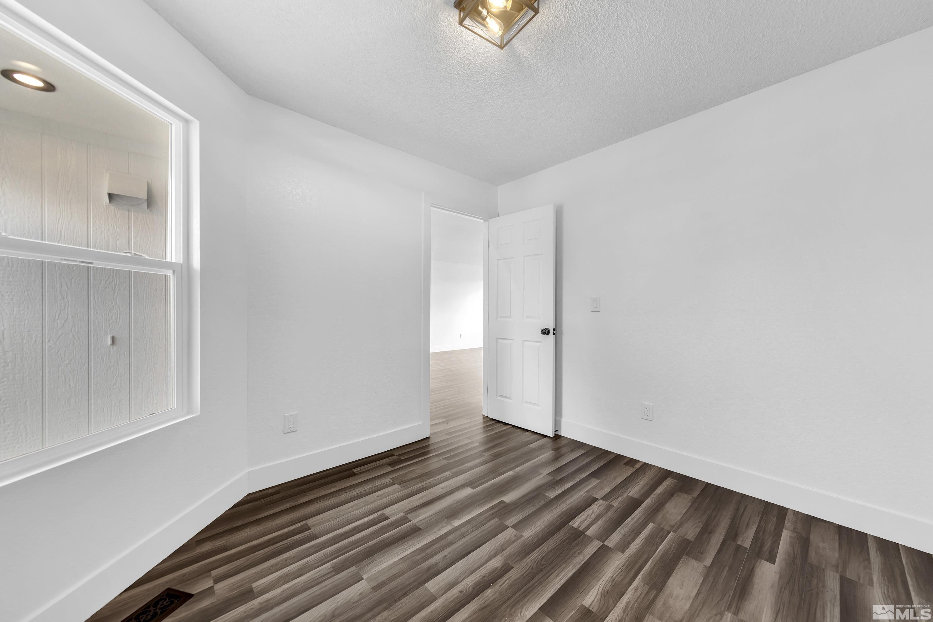 7778 Anchor Point Drive Reno, NV 89506 - Photo 11 of 33 Photo 11
