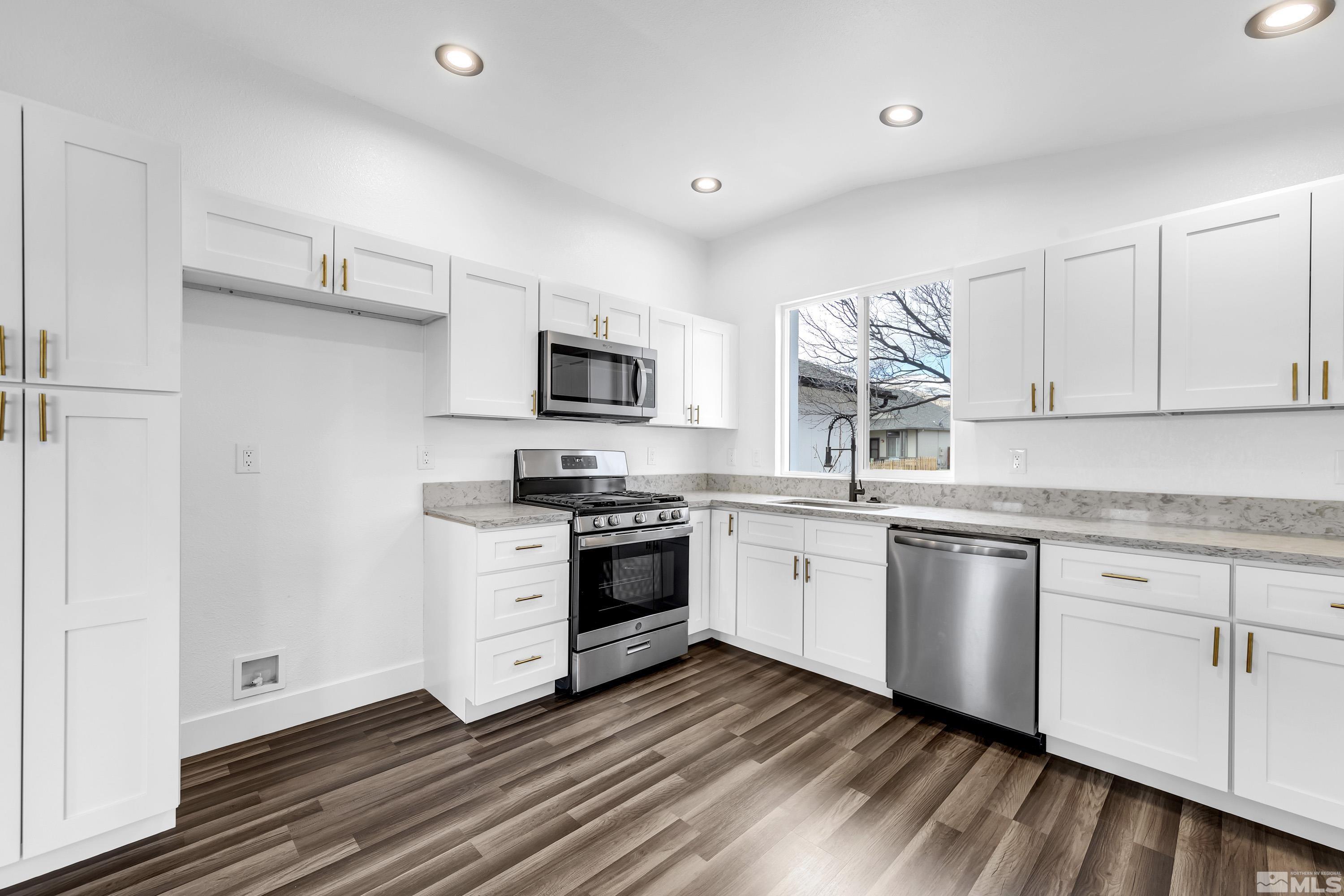 7778 Anchor Point Drive Reno, NV 89506 - Photo 12 of 33 Photo 12
