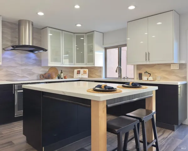 $605,000 | 962 Marina Drive, Napa, CA 94559