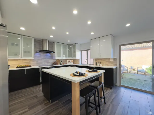 $605,000 | 962 Marina Drive, Napa, CA 94559