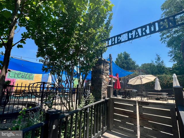 $750,000 | 2937 Landover Street, Alexandria, VA 22305