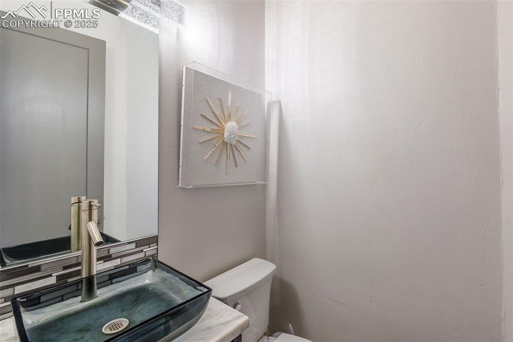 162 Crystal Valley Road Manitou Springs, CO 80829 - Photo 14 of 48