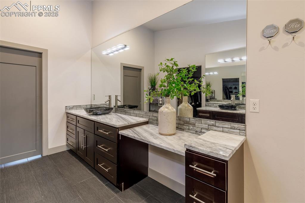 162 Crystal Valley Road Manitou Springs, CO 80829 - Photo 36 of 48 a view of living room with granite countertop furniture and potted plant