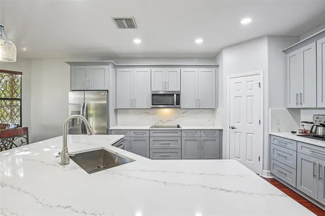 $877,000 | 9413 Toulon Boulevard, Seffner, FL 33584