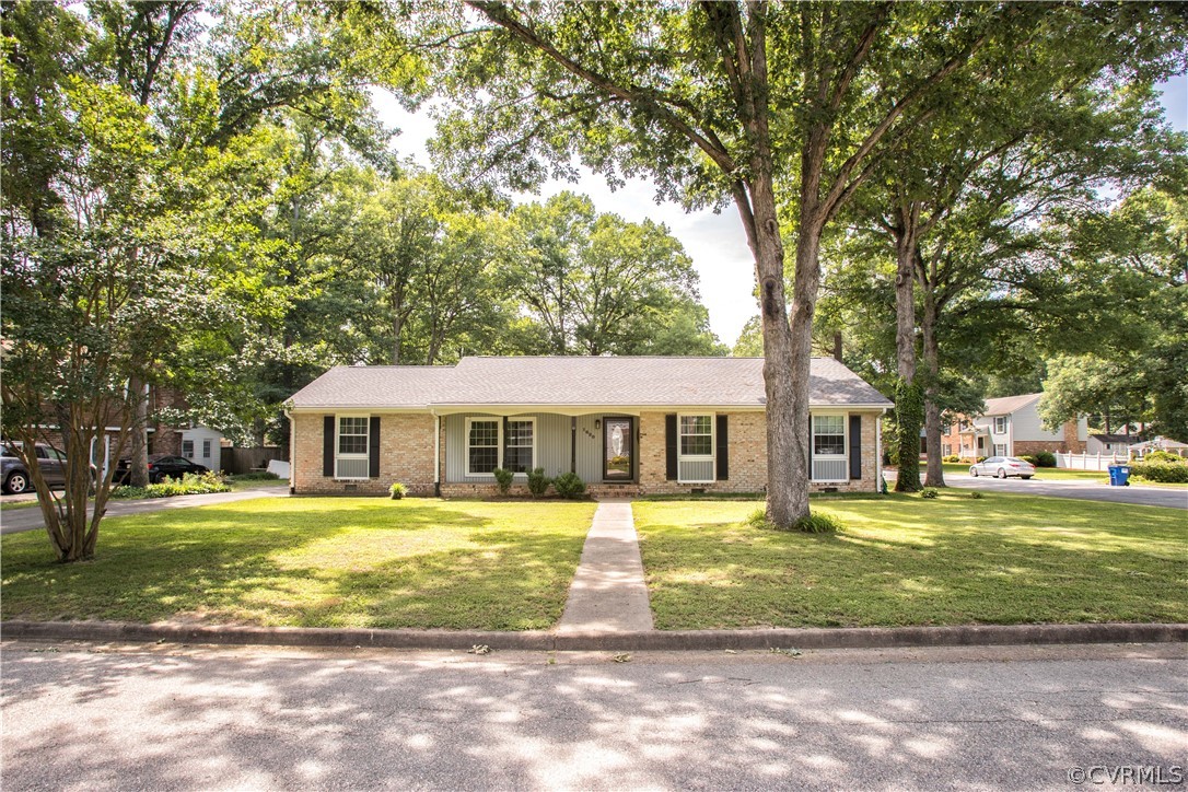 1620 Featherstone Drive Midlothian, VA 23113 - Photo 2 of 29 a front view of a house with a yard