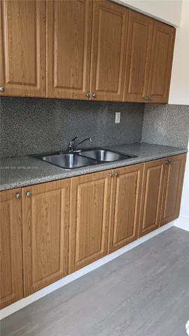 $1,900 | 811 81st Street, Unit 2, Miami Beach, FL 33141