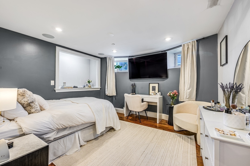 1650 Columbia Road, Unit 1 Boston, MA 02127 - Photo 17 of 24