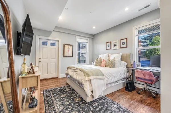 $7,500 | 1650 Columbia Road, Unit 1, Boston, MA 02127