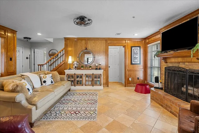 $275,000 | 7111 Tonkawa Street, Baytown, TX 77521