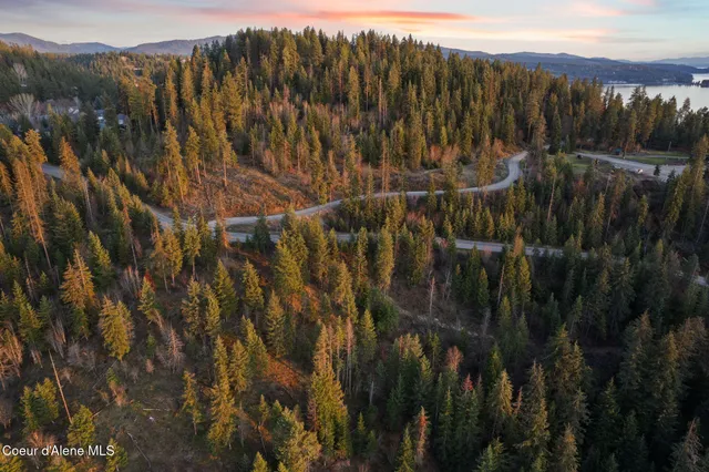 $1,750,000 | Xxx East Potlatch Hill Road, Coeur D'Alene, ID 83814