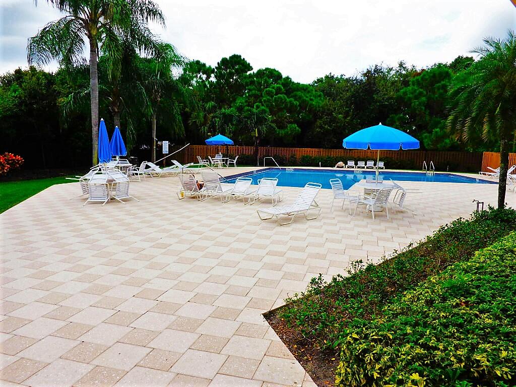 2900 Olivewood Terrace, Unit 206 Boca Raton, FL 33431 - Photo 39 of 45 windwood