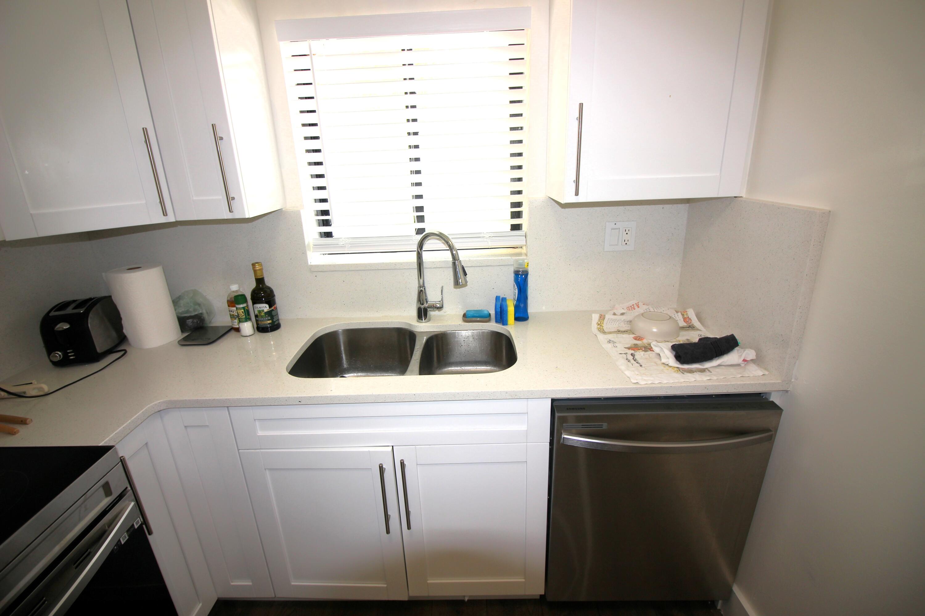 2900 Olivewood Terrace, Unit 206 Boca Raton, FL 33431 - Photo 7 of 45 IMG_7691