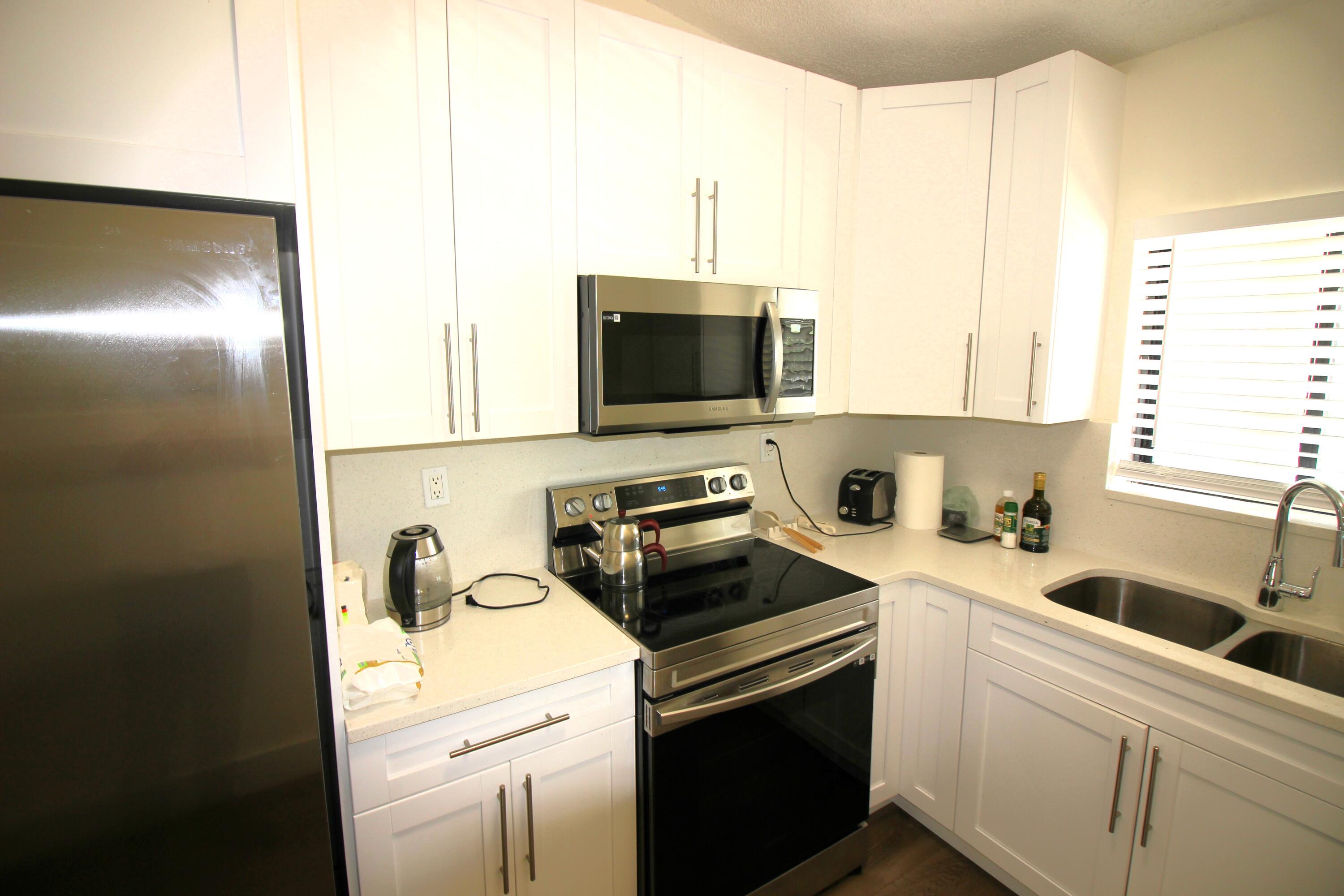 2900 Olivewood Terrace, Unit 206 Boca Raton, FL 33431 - Photo 9 of 45 IMG_7690