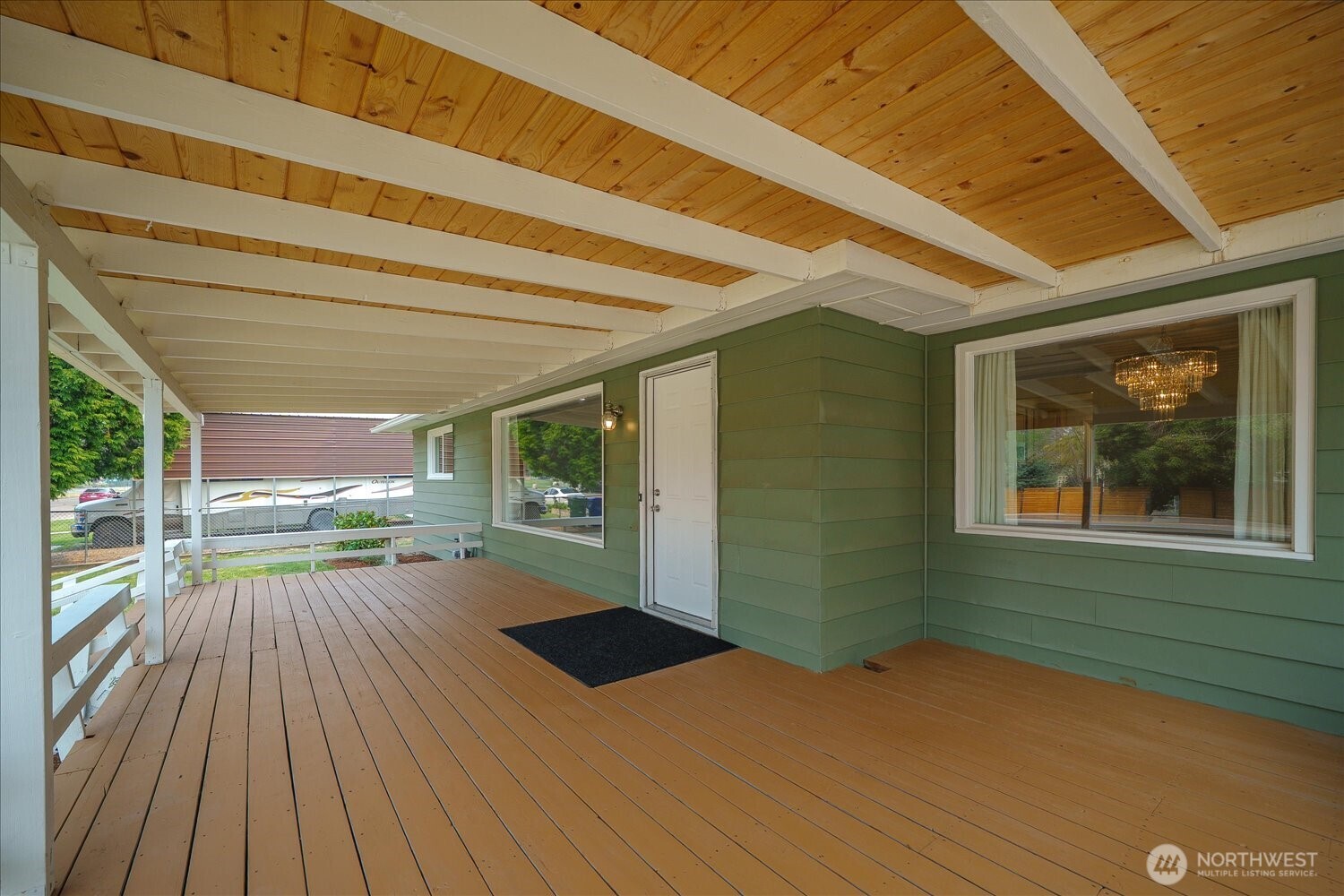 12712 East Saltese Road Spokane Valley, WA 99216 - Photo 4 of 36 Gallery Image 4