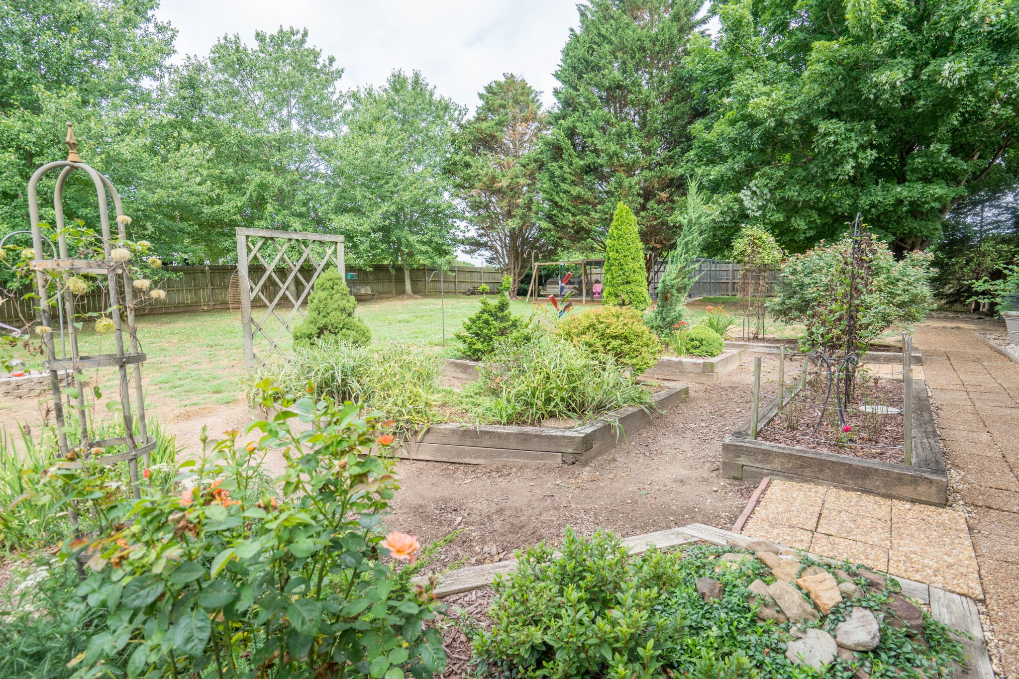 441 Orchard Knob Road Clinton, TN 37716 - Photo 28 of 33 a view of yard with green space
