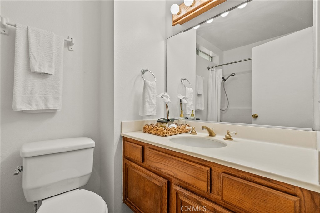 28511 Victoria Road Castaic, CA 91384 - Photo 22 of 37