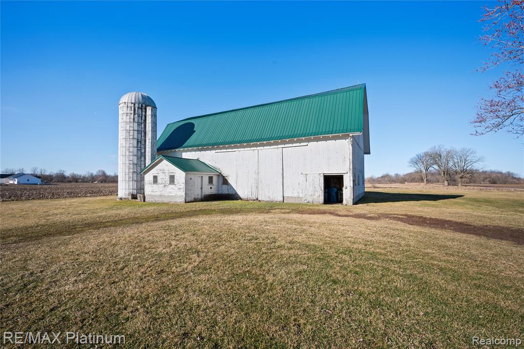 1136 South Nichols Road Flushing, MI 48433 - Photo 45 of 58