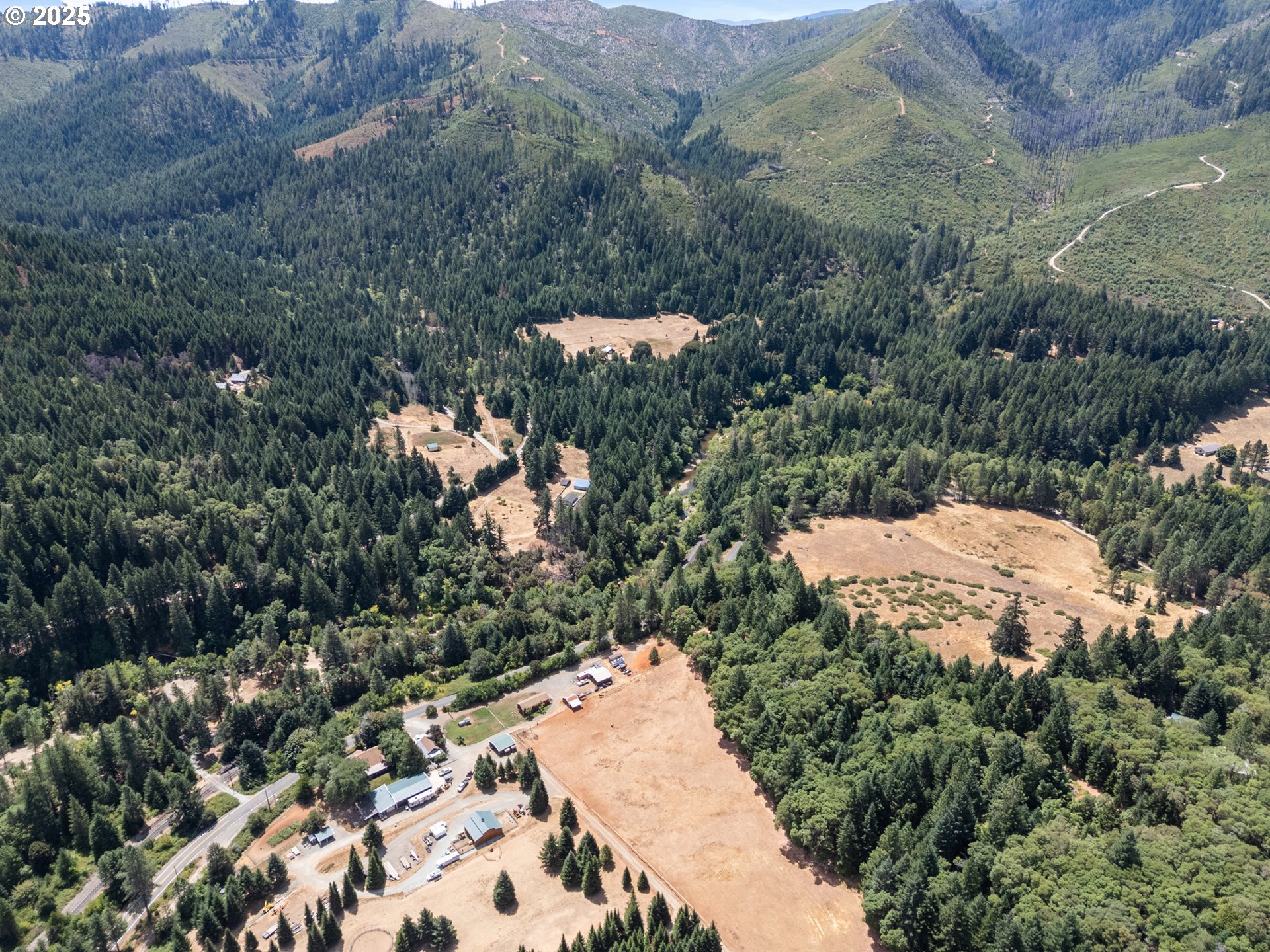 4215 Mt Reuben Road Glendale, OR 97442 - Photo 37 of 40