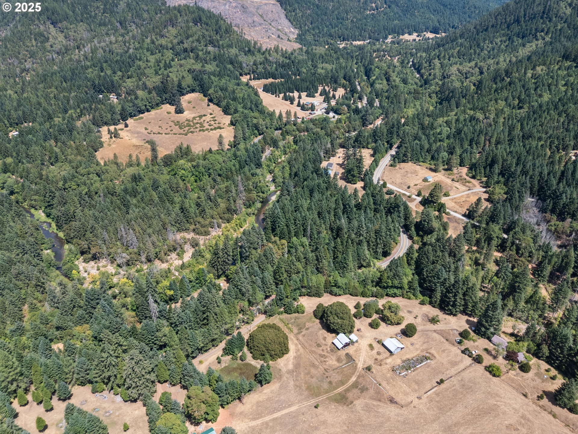 4215 Mt Reuben Road Glendale, OR 97442 - Photo 39 of 40