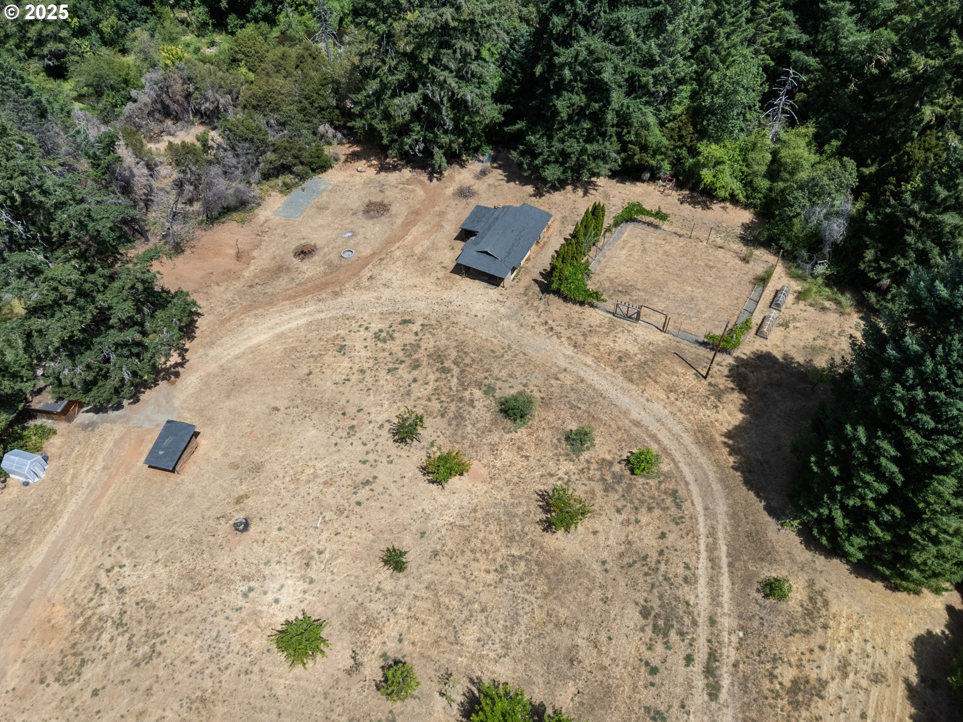 4215 Mt Reuben Road Glendale, OR 97442 - Photo 40 of 40