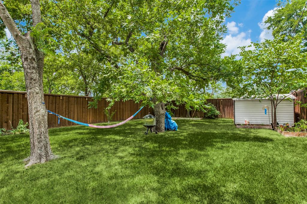 8619 Angora Street Dallas, TX 75218 - Photo 24 of 24 View of yard