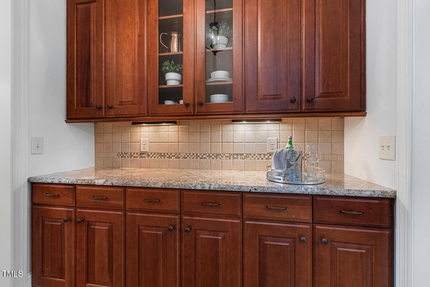 518 Foxdale Ridge Drive Cary, NC 27519 - Photo 15 of 99 518 Foxdale Ridge Dr Cary NC-large-021-1