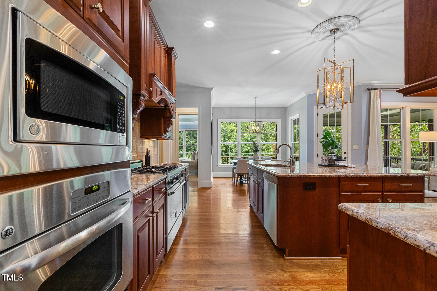 518 Foxdale Ridge Drive Cary, NC 27519 - Photo 16 of 99 518 Foxdale Ridge Dr Cary NC-large-022-0