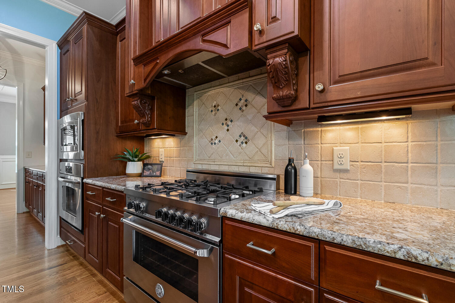 518 Foxdale Ridge Drive Cary, NC 27519 - Photo 18 of 99 518 Foxdale Ridge Dr Cary NC-large-024-0