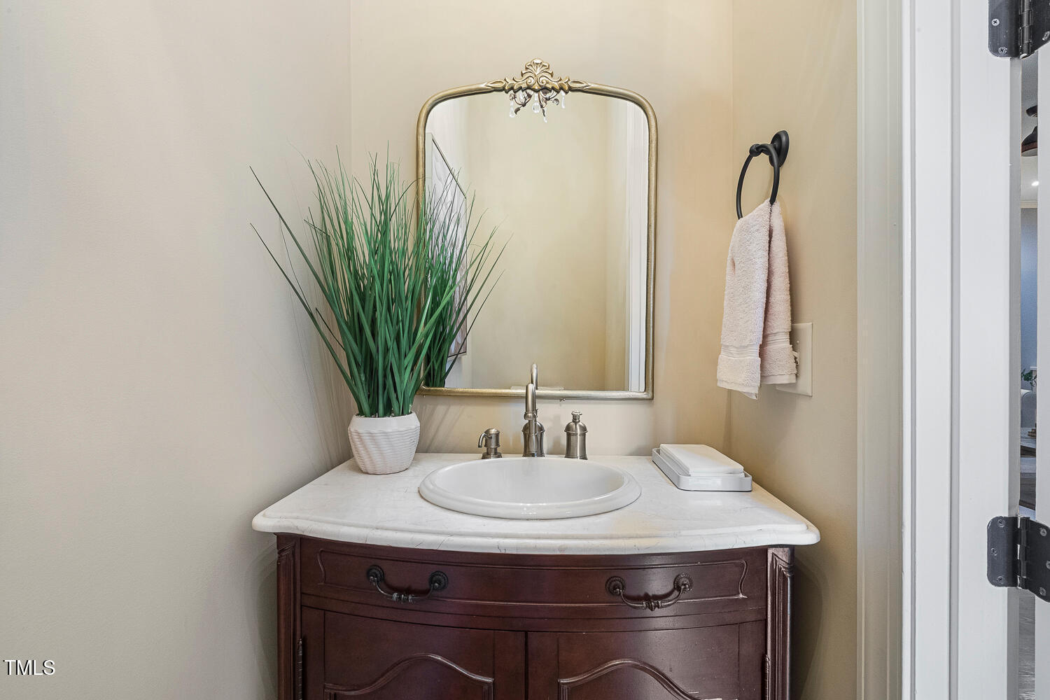 518 Foxdale Ridge Drive Cary, NC 27519 - Photo 52 of 99 518 Foxdale Ridge Dr Cary NC-large-058-0