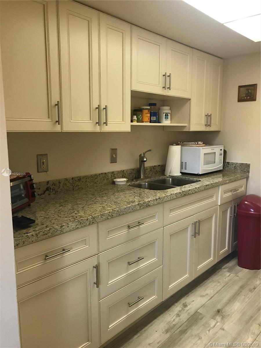 11529 Southwest 109th Road, Unit 20E Miami, FL 33176 - Photo 1 of 10 Gallery Image 1