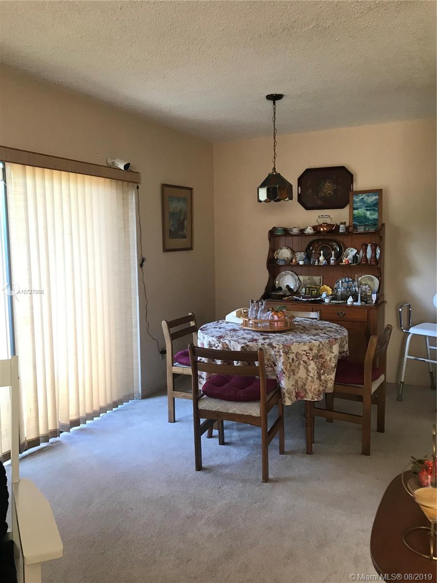 11529 Southwest 109th Road, Unit 20E Miami, FL 33176 - Photo 4 of 10 Gallery Image 4