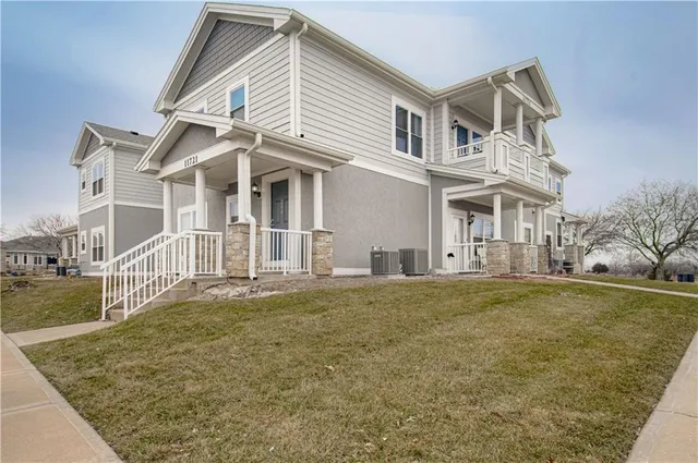 $236,500 | 11721 South Roundtree Street, Unit 200, Olathe, KS 66061