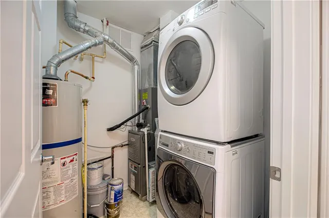 $236,500 | 11721 South Roundtree Street, Unit 200, Olathe, KS 66061