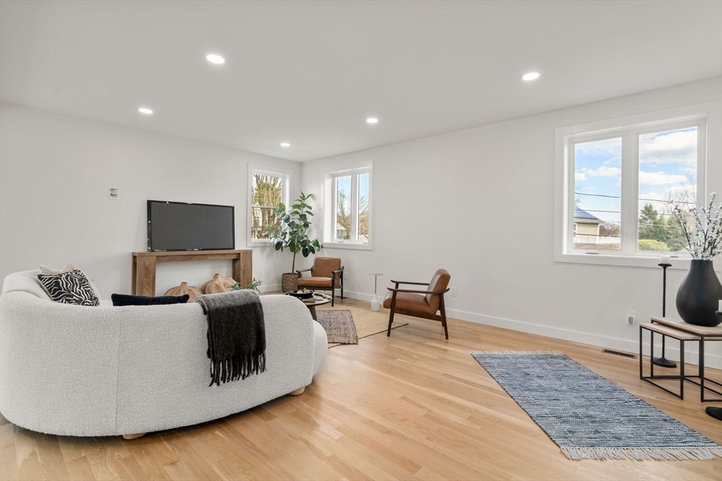 100 Woodbine Circle Needham, MA 02494 - Photo 3 of 40