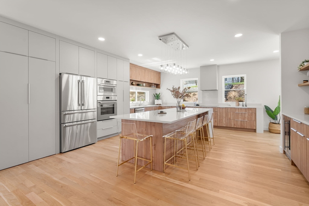 100 Woodbine Circle Needham, MA 02494 - Photo 8 of 40