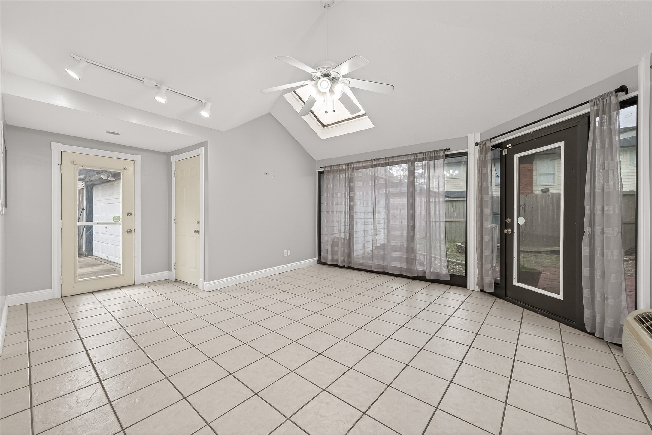 8027 Danette Court Spring, TX 77379 - Photo 14 of 34 Sun room