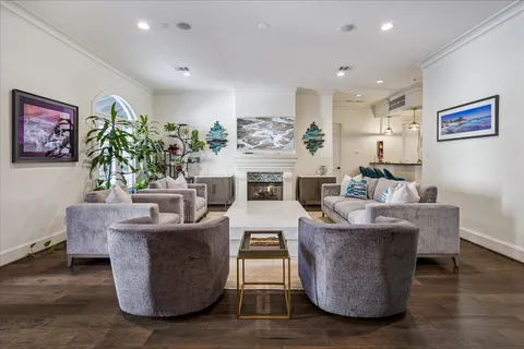 $3,195,000 | 5201 Cedar Creek Drive, Houston, TX 77056