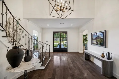 $3,195,000 | 5201 Cedar Creek Drive, Houston, TX 77056