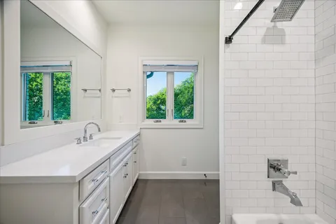 $3,195,000 | 5201 Cedar Creek Drive, Houston, TX 77056
