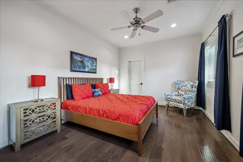 $3,195,000 | 5201 Cedar Creek Drive, Houston, TX 77056