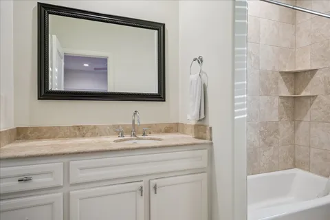 $3,195,000 | 5201 Cedar Creek Drive, Houston, TX 77056