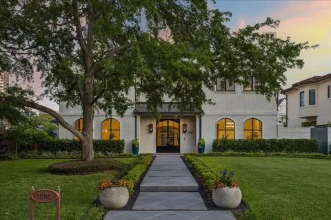 $3,195,000 | 5201 Cedar Creek Drive, Houston, TX 77056