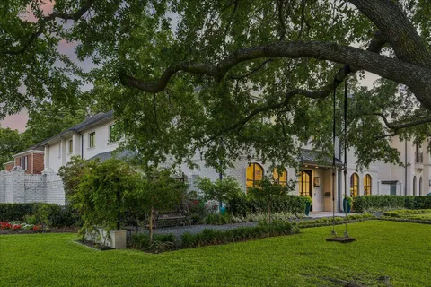 $3,195,000 | 5201 Cedar Creek Drive, Houston, TX 77056