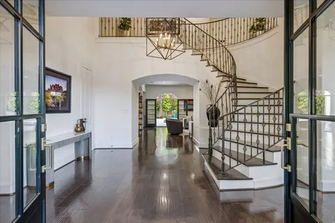 $3,195,000 | 5201 Cedar Creek Drive, Houston, TX 77056