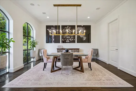 $3,195,000 | 5201 Cedar Creek Drive, Houston, TX 77056