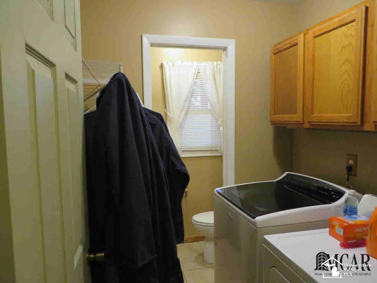 Main Flr. Laundry 1/2 Bath