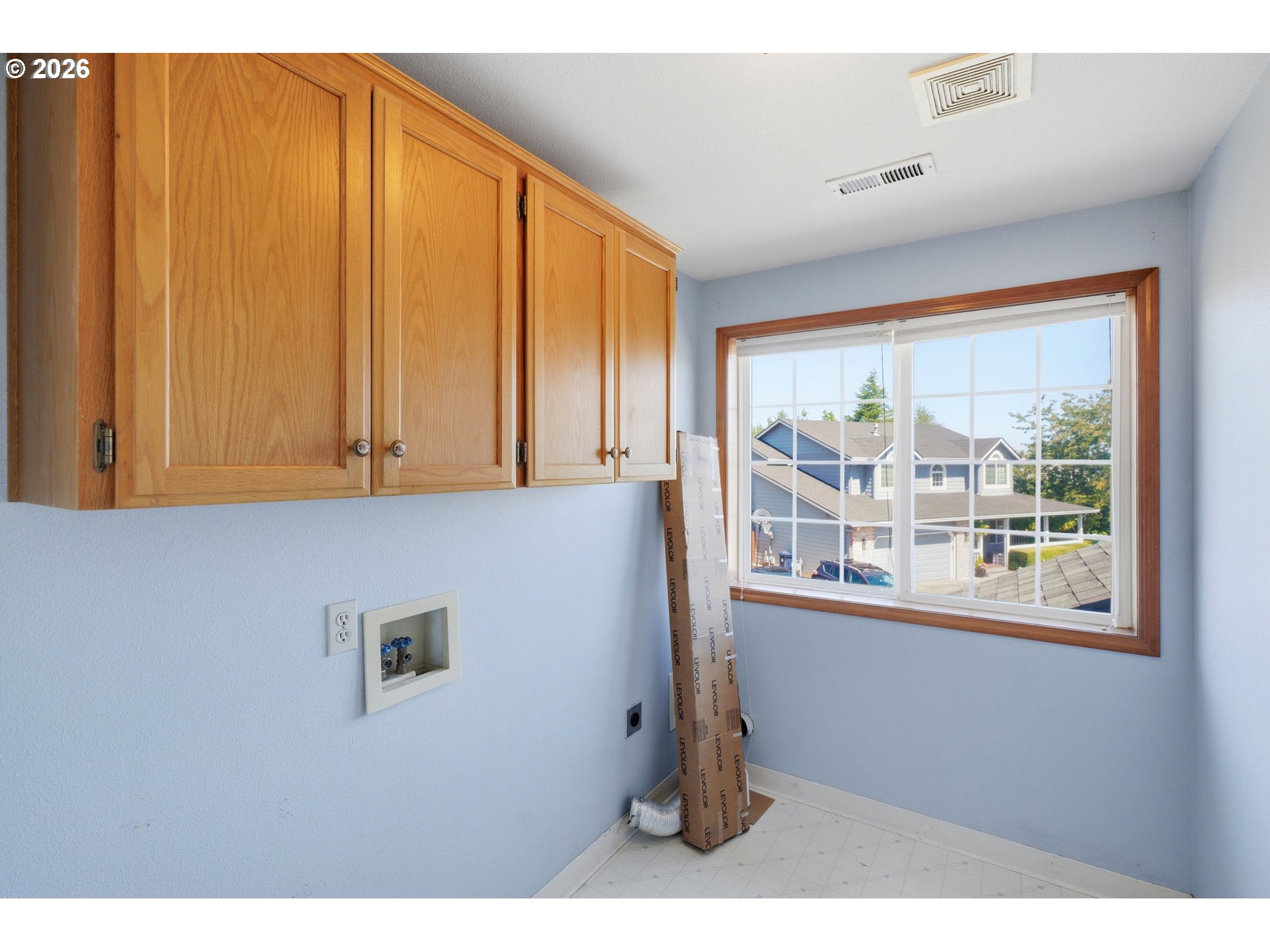 2826 Northwest Sierra Place Camas, WA 98607 - Photo 34 of 43 Laundry