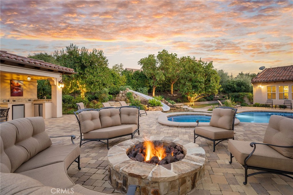 15929 Mandalay Road Canyon Country, CA 91387 - Photo 12 of 55