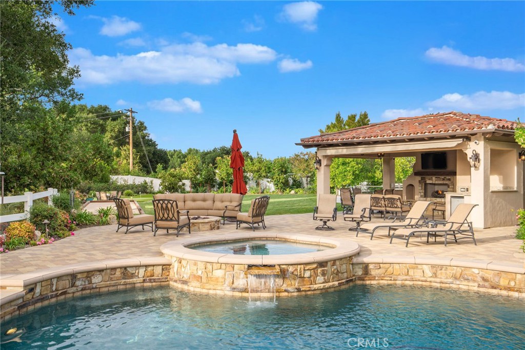 15929 Mandalay Road Canyon Country, CA 91387 - Photo 14 of 55