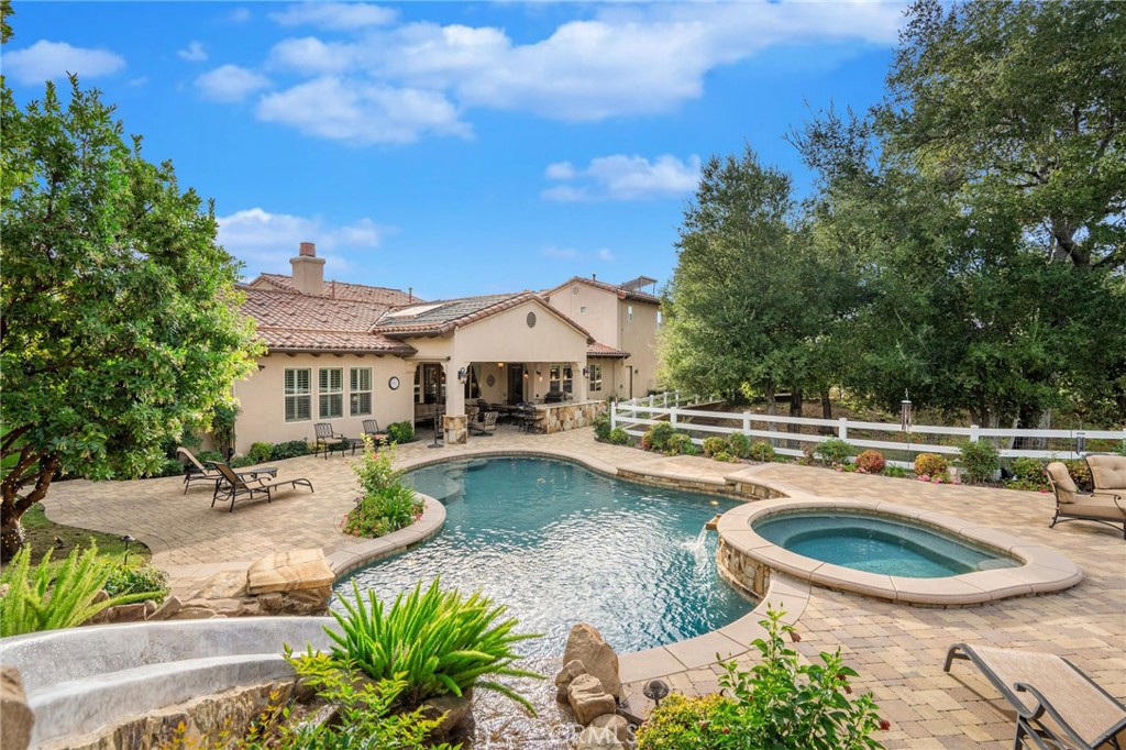 15929 Mandalay Road Canyon Country, CA 91387 - Photo 15 of 55